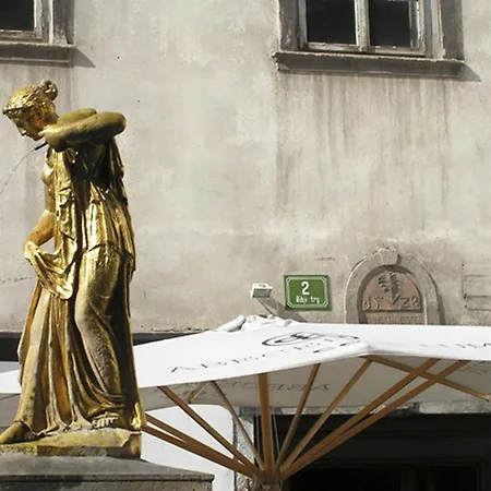 Emmi Апартаменты